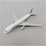 model-samolotu-boeing-b777-alitalia-stan-nowy