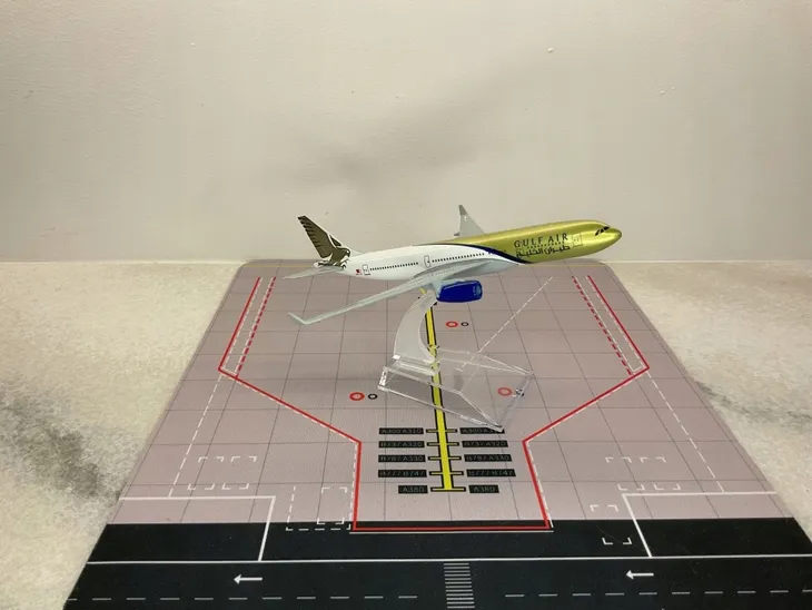model-samolotu-airbus-a330-gulf-air-stan-nowy