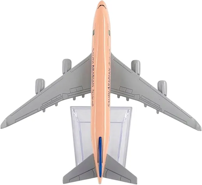 model-samolotu-boeing-b747-saudi-arabian-stan-nowy