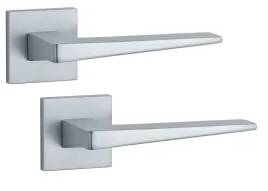 enger-klamka-stile-eda-rozeta-q-slim-7mm-psc-chrom-satynowy