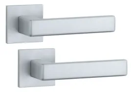 enger-klamka-stile-miia-rozeta-q-slim-7mm-psc-chrom-satynowy