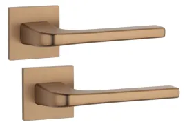 enger-klamka-stile-nakarozeta-q-slim-7mm-light-brown-jasny-braz