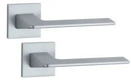 enger-klamka-stile-oma-rozeta-q-slim-7mm-psc-chrom-satynowy