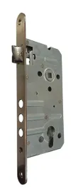 cam-zamek-wpuszczany-rozstaw-90-50-czolo-240mm-22mm-trojbolcowy