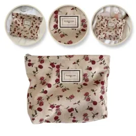 kosmetyczka-jednokomorowa-bezowa-w-czerwone-kwiatuszki-25-x-5-x18-cm-ks117