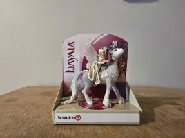 schleich-bayala-70471-elfka-sunaya-na-jednorozcu-figurka-wycofana