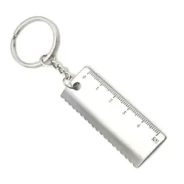 ozdobny-brelok-do-kluczy-linijka-miarka