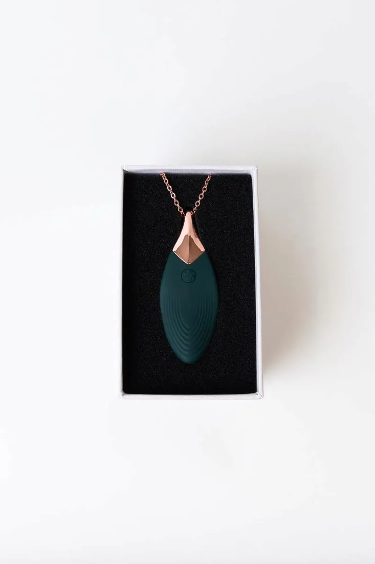 vibrating-necklace-liberty-leaf-stan-nowy