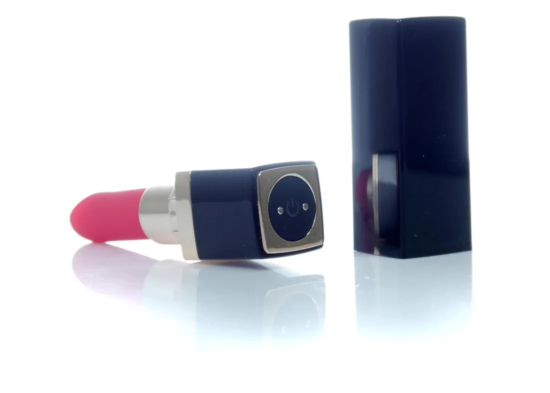 stymulator-lipstick-vibrator-usb-10-functions