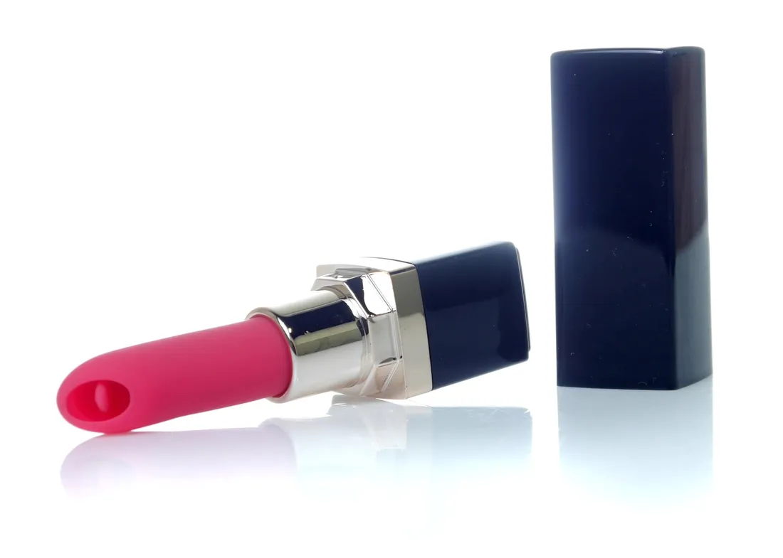 stymulator-lipstick-vibrator-usb-10-functions-marka-inna