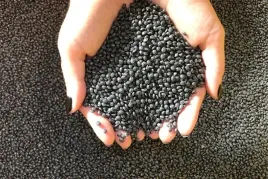 granulat-plastikowy-czarny-10kg