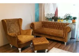 tapicerowany-i-pikowany-zestaw-wypoczynkowy-chesterfield-asti-do-salonu