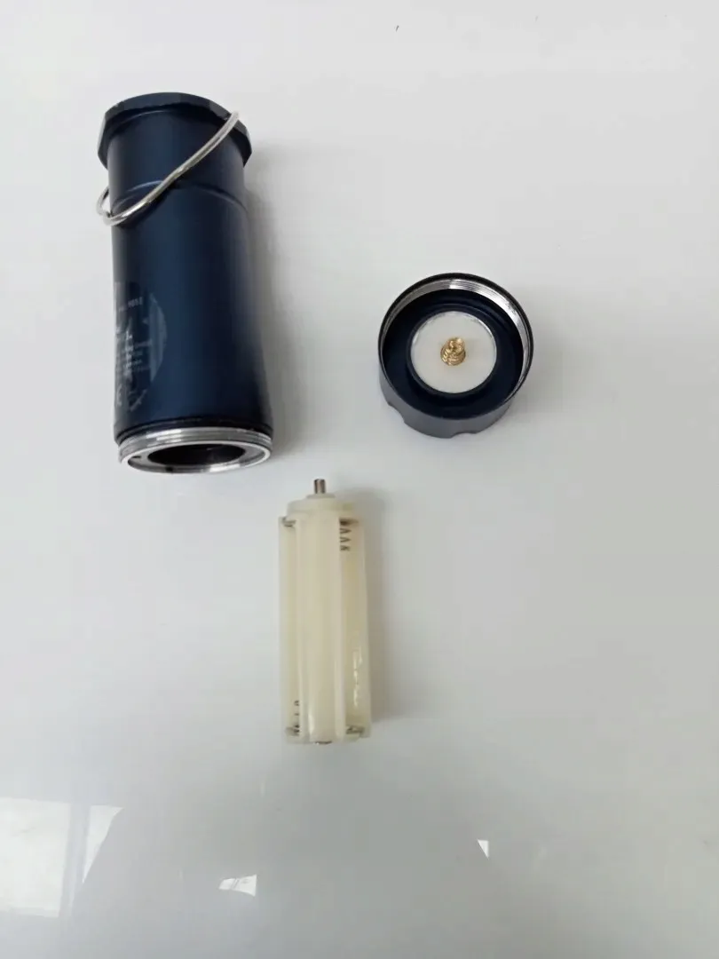 latarka-kempingowa-led