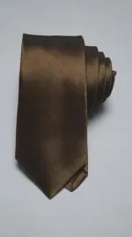 krawat-wyprzedaz-elegancki-sledzik-dobra-jakosc