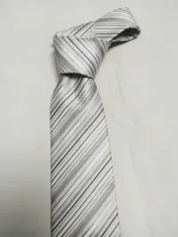 wyprzedaz-elegancki-krawat-dobra-jakosc