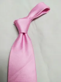 wyprzedaz-elegancki-krawat-dobra-jakosc