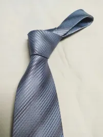 wyprzedaz-elegancki-krawat-dobra-jakosc
