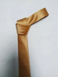 wyprzedaz-elegancki-krawat-dobra-jakosc