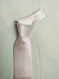 wyprzedaz-elegancki-krawat-dobra-jakosc