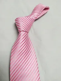 wyprzedaz-elegancki-krawat-dobra-jakosc