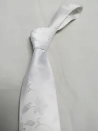 wyprzedaz-elegancki-krawat-dobra-jakosc