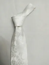 wyprzedaz-elegancki-krawat-dobra-jakosc