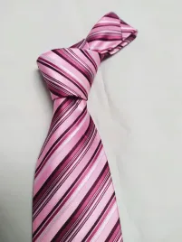 wyprzedaz-elegancki-krawat-dobra-jakosc