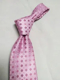 wyprzedaz-elegancki-krawat-dobra-jakosc