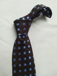 wyprzedaz-elegancki-krawat-dobra-jakosc