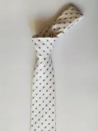 wyprzedaz-elegancki-krawat-dobra-jakosc