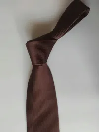 wyprzedaz-elegancki-krawat-dobra-jakosc-brazowy