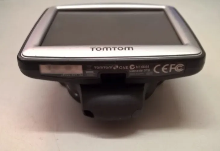 nawigacja-gps-tomtom-one-dziala-pl-menu-mapa-uk-stan-powystawowy