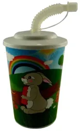 kubek-ze-slomka-rurka-do-napojow-sokow-z-pokrywka