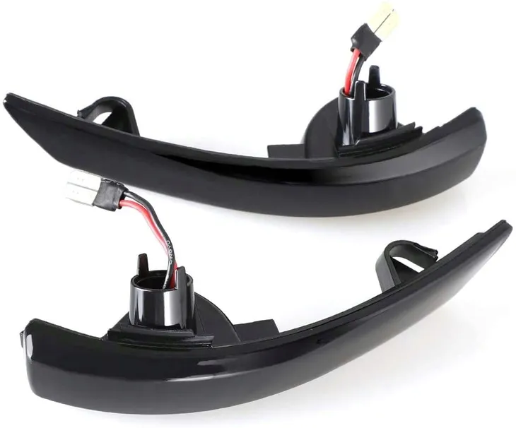 dynamic-kierunkowskazy-ford-mondeo-mk4-2010-2015-informacje-dodatkowe-zarowki-w-zestawie-oprawy-zarowek-w-zestawie