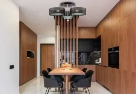 plafon-led-z-pilotem-3-ringi-zloto-czarny-klosz-siatka-nowoczesna-lampa