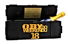 skrzynka-narzedziowa-na-alkohol-prezent-na-18-30-40-50-60-urodziny