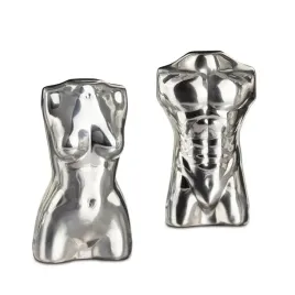 metalowe-kostki-do-drinkow-kobieta-i-mezczyzna