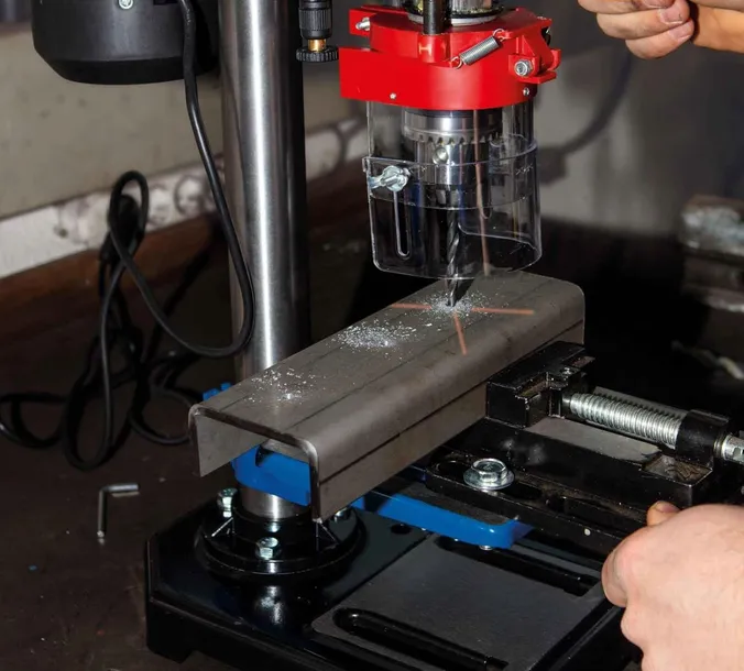 wiertarka-stolowa-scheppach-dp16vls-stan-powystawowy-zasilanie-elektryczne