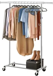 wieszak-stojacy-na-kolkach-tahir-chrom