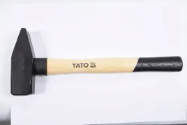 mlotek-slusarski-2000g-yt-4500-yato