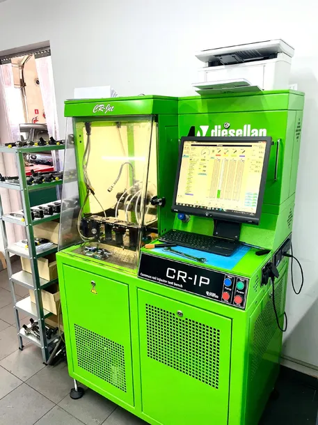 wtryskiwacz-cr-bosch-445117017-stan-nowy-producent-czesci-bosch