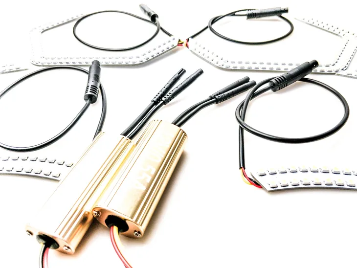 ringi-led-bmw-e90-e92-2w1-kierunkowskazy-dzienne-produkt-wprowadzony-do-obrotu-na-terenie-ue-przed-13-12-2024-tak