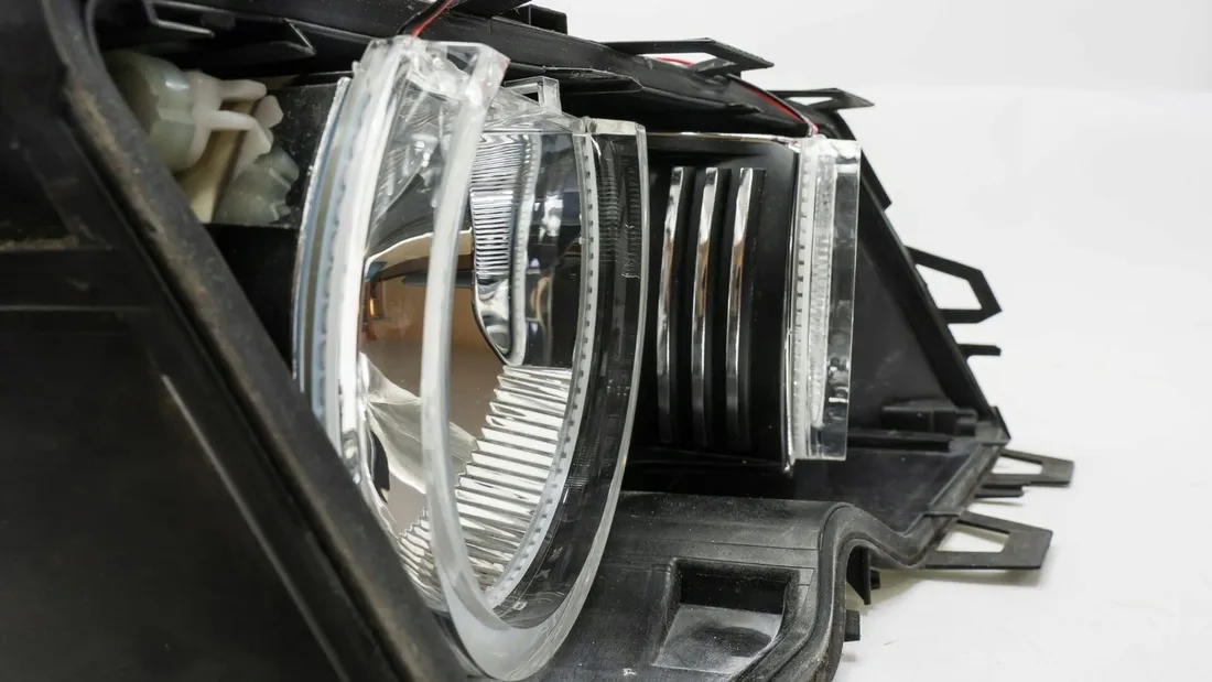 ringi-led-bmw-e36-e38-e39-e46-swiatla-dzienne-ultr