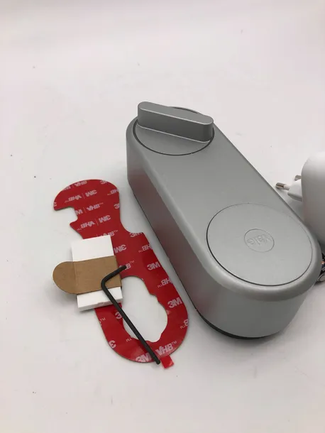 inteligentny-zamek-bosch-yale-linus-smart-lock-marka-bosch