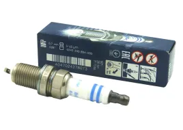 bosch-swieca-zaplonowa-do-vw-golf-iv-v-fabia-ii-ibiza
