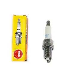 ngk-8894-swieca-zaplonowa-do-opel-astra-h-j-corsa-d-insignia-a-mokka