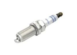 bosch-swieca-zaplonowa-do-toyota-rav4-volvo-s60-ii-v70-ii-xc60-xc70-xc90