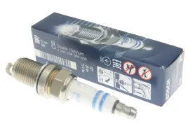 bosch-swieca-zaplonowa-do-opel-astra-j-insignia-a-audo-a4-b7-a6-c6