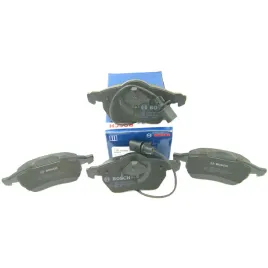 bosch-klocki-hamulcowe-przod-do-audi-a4-b7-a6-c6-passat-b5