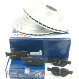 bosch-tarcze-klocki-hamulcowe-tyl-do-bmw-3-e90-e91-e92-300mm